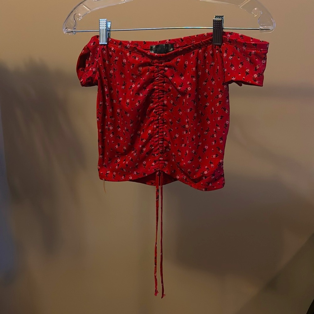 Faded Rose Off the Shoulder Cropped Floral Top (M)
